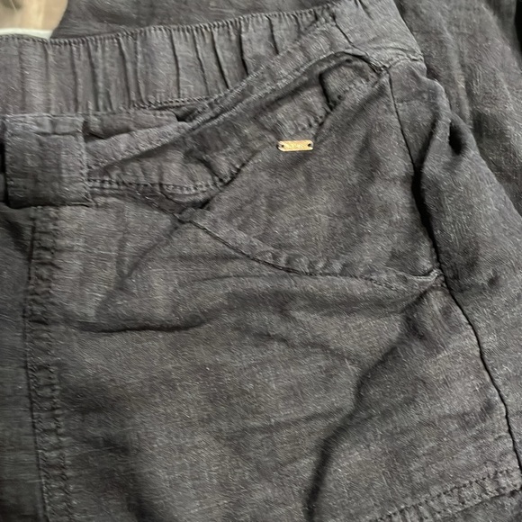 GUESS CAPRIS - Picture 3 of 4